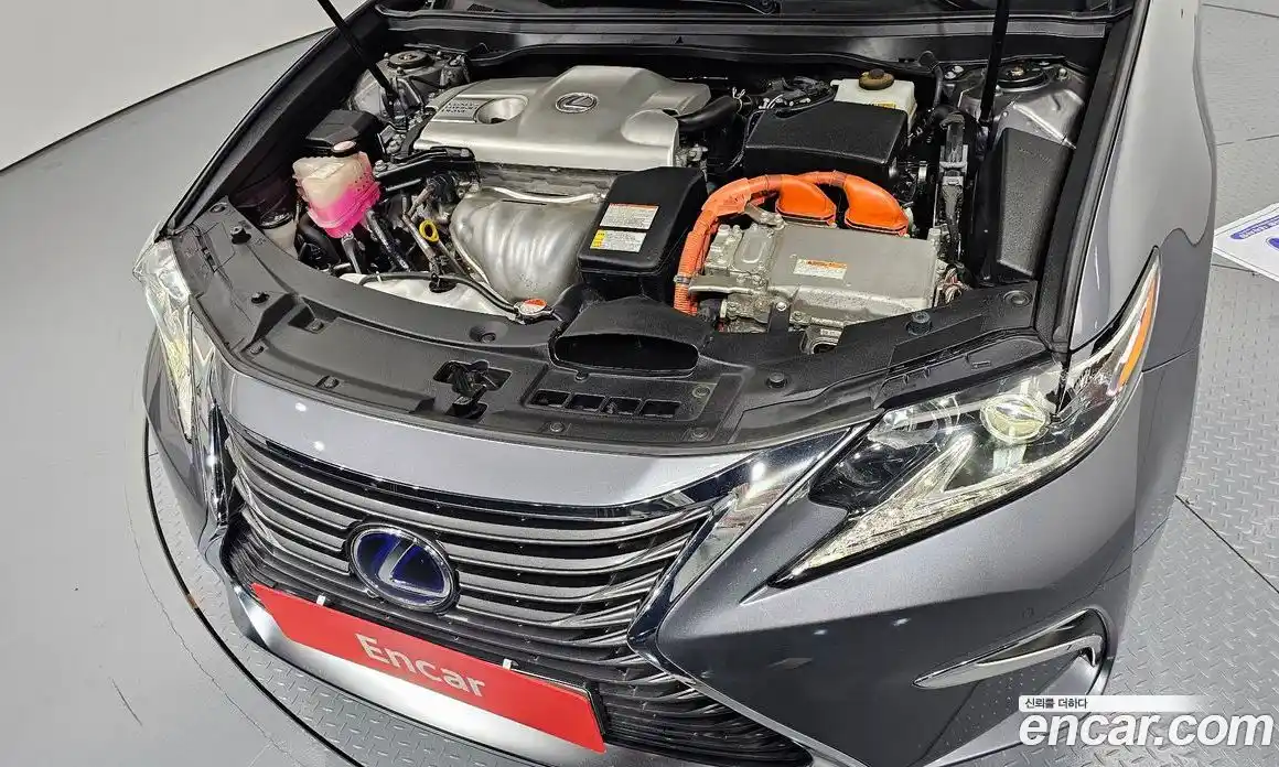 Lexus ES 2016 2.5 Автомат в Москве № 214629, фото 8