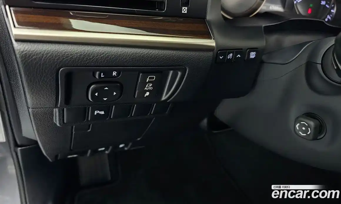 Lexus ES 2016 2.5 Автомат в Москве № 214629, фото 10