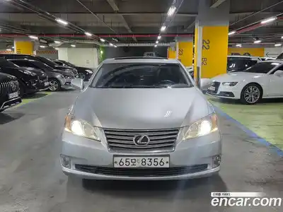 Lexus ES, 2011