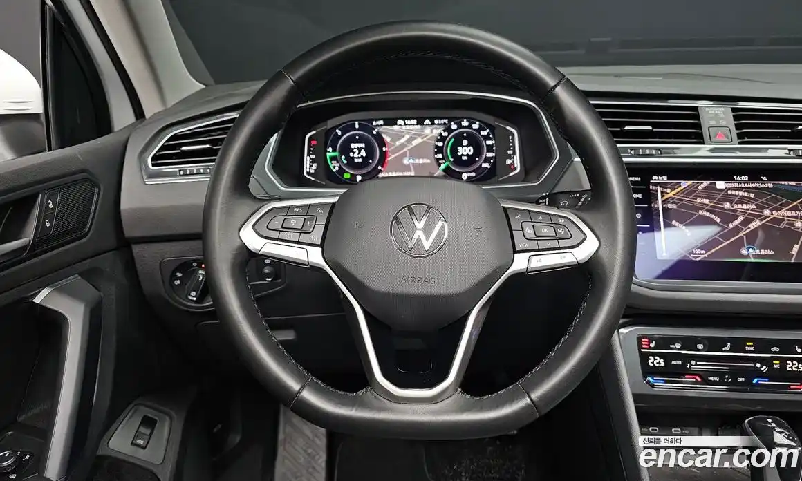 Volkswagen Tiguan 2023 2.0 Автомат в Москве № 214872, фото 14