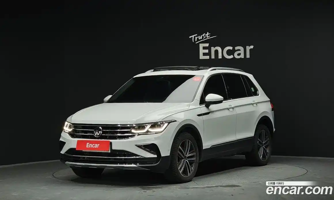 Volkswagen Tiguan 2023 2.0 Автомат в Москве № 214872, фото 15
