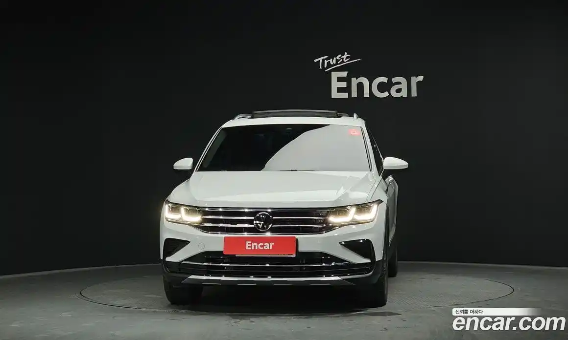 Volkswagen Tiguan 2023 2.0 Автомат в Москве № 214872, фото 18
