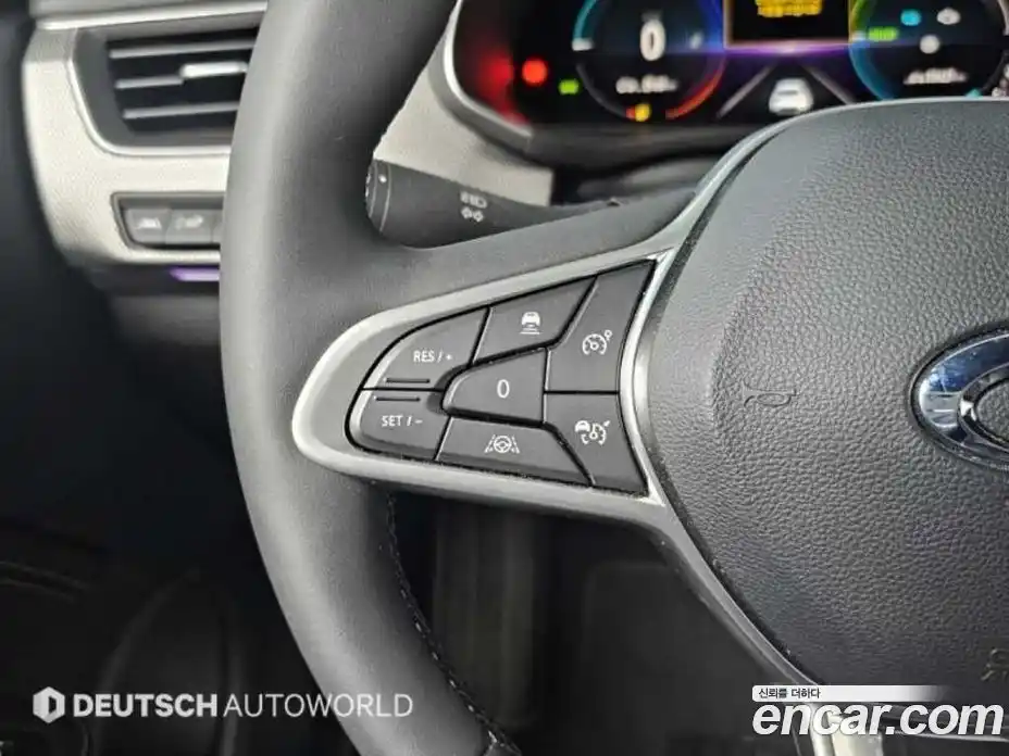 Renault XM3 2024 1.6 Автомат в Москве № 222113, фото 19