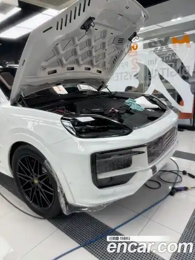 Porsche Cayenne 2025 4.0 Автомат в Москве № 225692, миниатюра 12