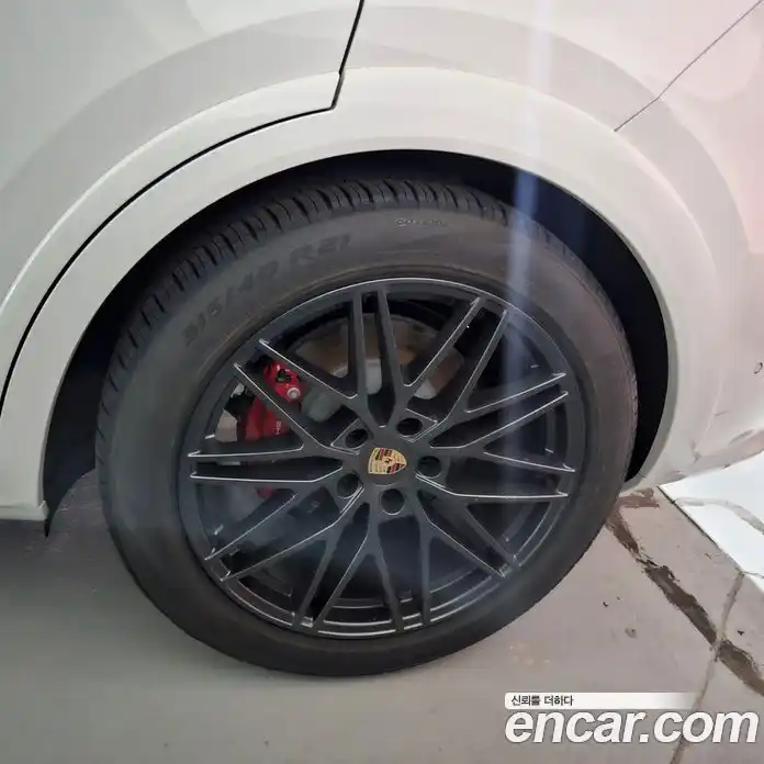 Porsche Cayenne 2025 4.0 Автомат в Москве № 225692, фото 5