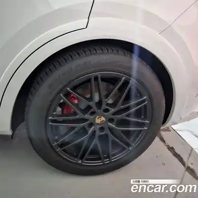 Porsche Cayenne 2025 4.0 Автомат в Москве № 225692, миниатюра 5