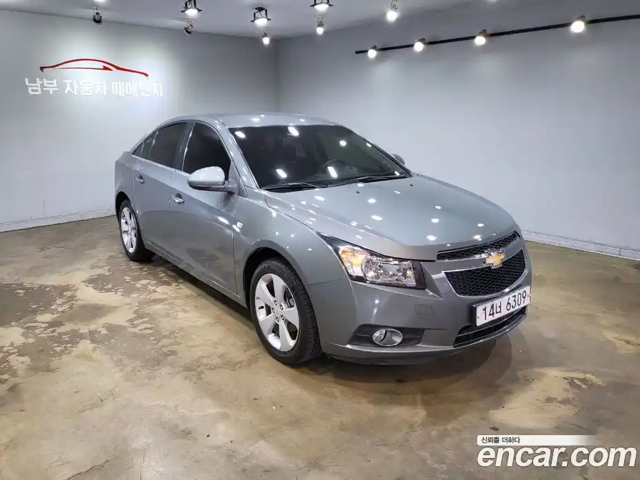 Chevrolet Cruze 2011 1.8 Автомат в Москве № 22719, фото 1