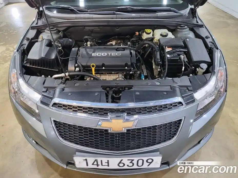 Chevrolet Cruze 2011 1.8 Автомат в Москве № 22719, фото 14