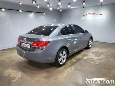 Chevrolet Cruze 2011 1.8 Автомат в Москве № 22719, миниатюра 4