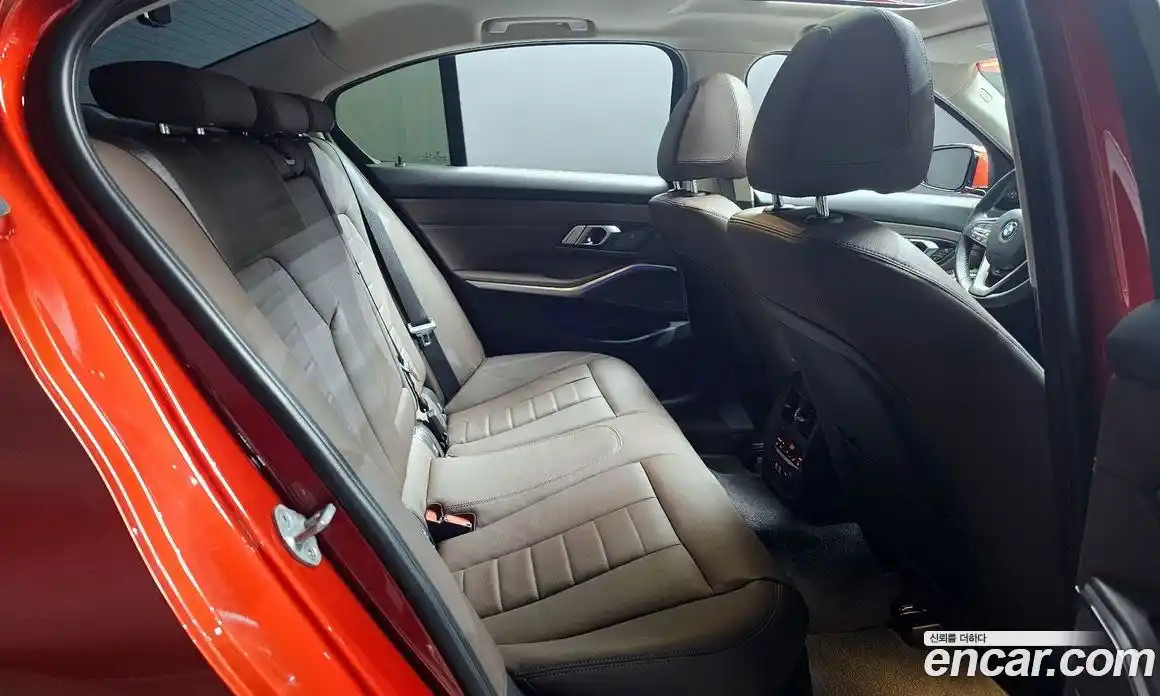 BMW 3-Series 2020 2.0 Автомат в Москве № 228423, фото 3