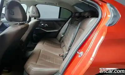 BMW 3-Series 2020 2.0 Автомат в Москве № 228423, миниатюра 8