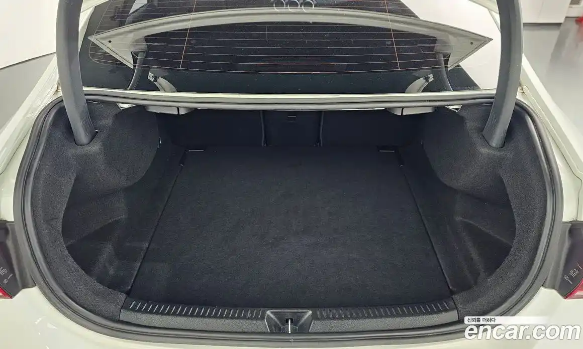 Mercedes-Benz A-Class 2020 2.0 Автомат в Москве № 229482, фото 11