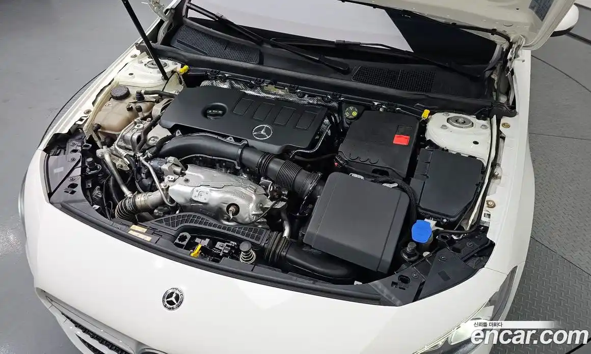 Mercedes-Benz A-Class 2020 2.0 Автомат в Москве № 229482, фото 16