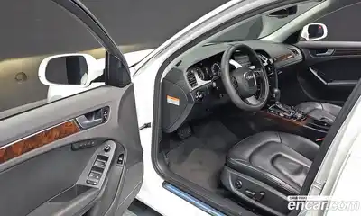 Audi A4 2011 2.0 Автомат в Москве № 229995, миниатюра 11