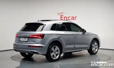 Audi Q5 2020 2.0 Автомат в Москве № 230052, миниатюра 5