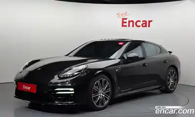Porsche Panamera, 2013