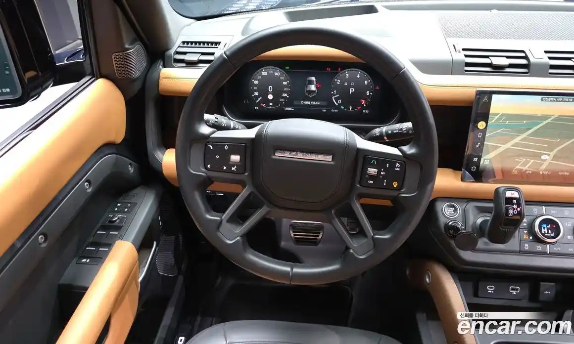 Land Rover Defender 2023 3.0 Автомат в Москве № 231230, фото 13