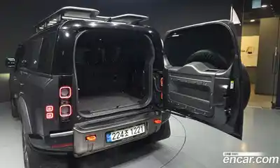 Land Rover Defender 2023 3.0 Автомат в Москве № 231230, миниатюра 8