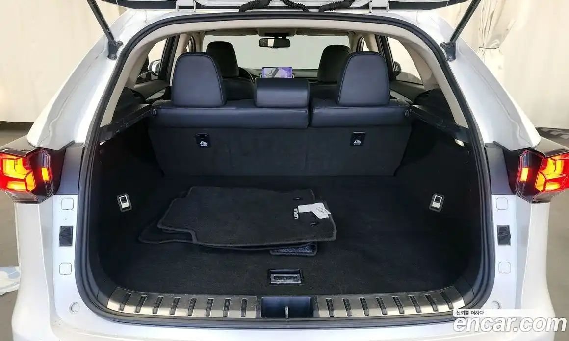 Lexus NX 2018 2.5 Автомат в Москве № 232025, фото 19