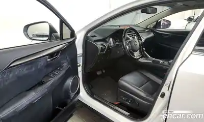 Lexus NX 2018 2.5 Автомат в Москве № 232025, миниатюра 9