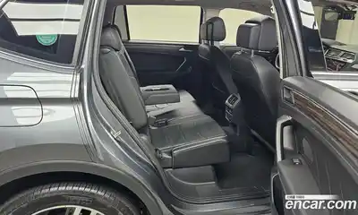 Volkswagen Tiguan 2022 2.0 Автомат в Москве № 232069, миниатюра 12