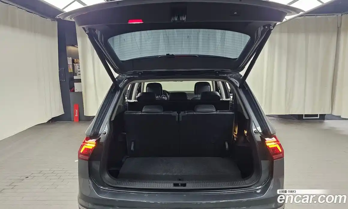 Volkswagen Tiguan 2022 2.0 Автомат в Москве № 232069, фото 20