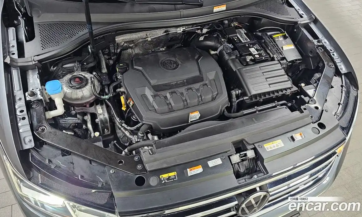 Volkswagen Tiguan 2022 2.0 Автомат в Москве № 232069, фото 6