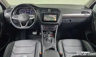 Volkswagen Tiguan 2022 2.0 Автомат в Москве № 232069, миниатюра 7