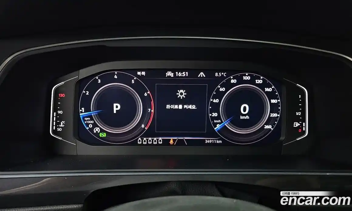 Volkswagen Tiguan 2022 2.0 Автомат в Москве № 232069, фото 8