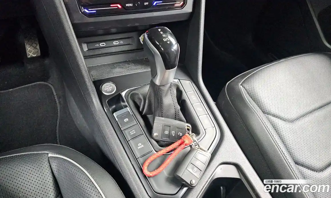 Volkswagen Tiguan 2022 2.0 Автомат в Москве № 232069, фото 9