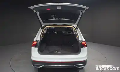 Volkswagen Tiguan 2022 2.0 Автомат в Москве № 232152, миниатюра 2