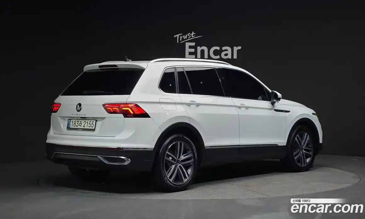 Volkswagen Tiguan 2022 2.0 Автомат в Москве № 232152, фото 6