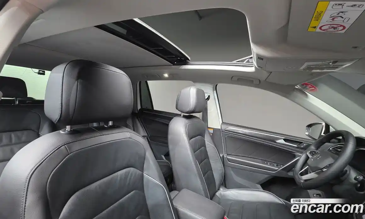 Volkswagen Tiguan 2022 2.0 Автомат в Москве № 232152, фото 7