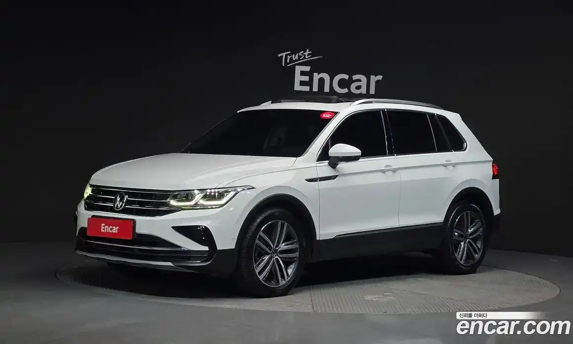 Volkswagen Tiguan 2022 2.0 Автомат в Москве № 232152, фото 8