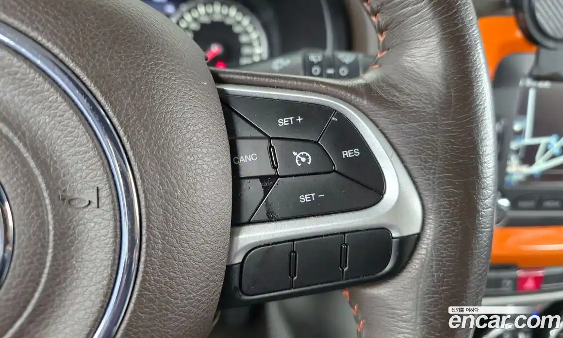 Jeep Renegade 2016 2.0 Автомат в Москве № 232672, фото 3