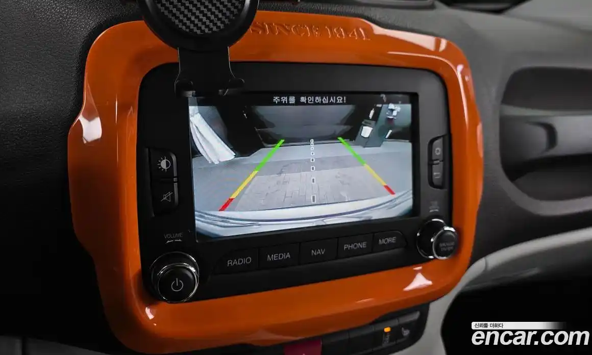 Jeep Renegade 2016 2.0 Автомат в Москве № 232672, фото 8