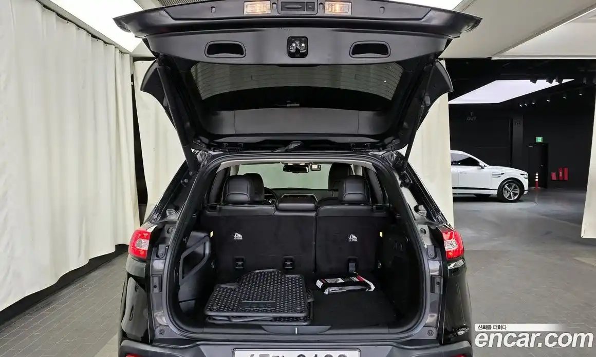 Jeep Cherokee 2018 2.4 Автомат в Москве № 232719, фото 20