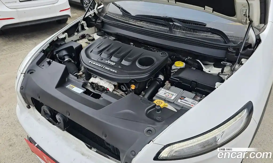 Jeep Cherokee 2016 2.2 Автомат в Москве № 232726, фото 15