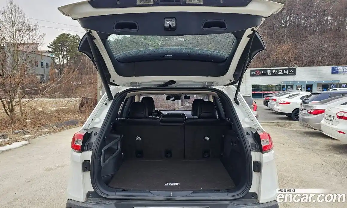 Jeep Cherokee 2016 2.2 Автомат в Москве № 232726, фото 19