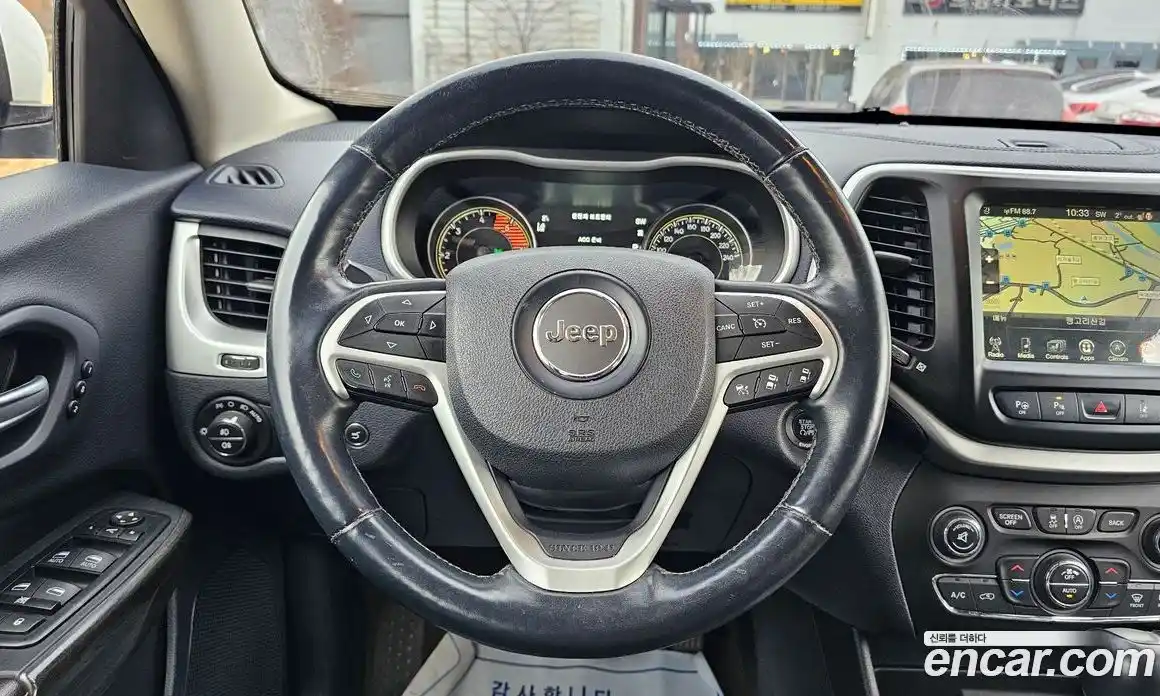 Jeep Cherokee 2016 2.2 Автомат в Москве № 232726, фото 10