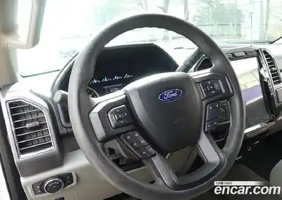 Ford F350 2017 6.2 Автомат в Москве № 235660, миниатюра 12