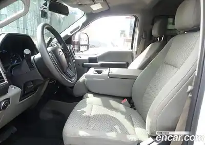 Ford F350 2017 6.2 Автомат в Москве № 235660, миниатюра 7