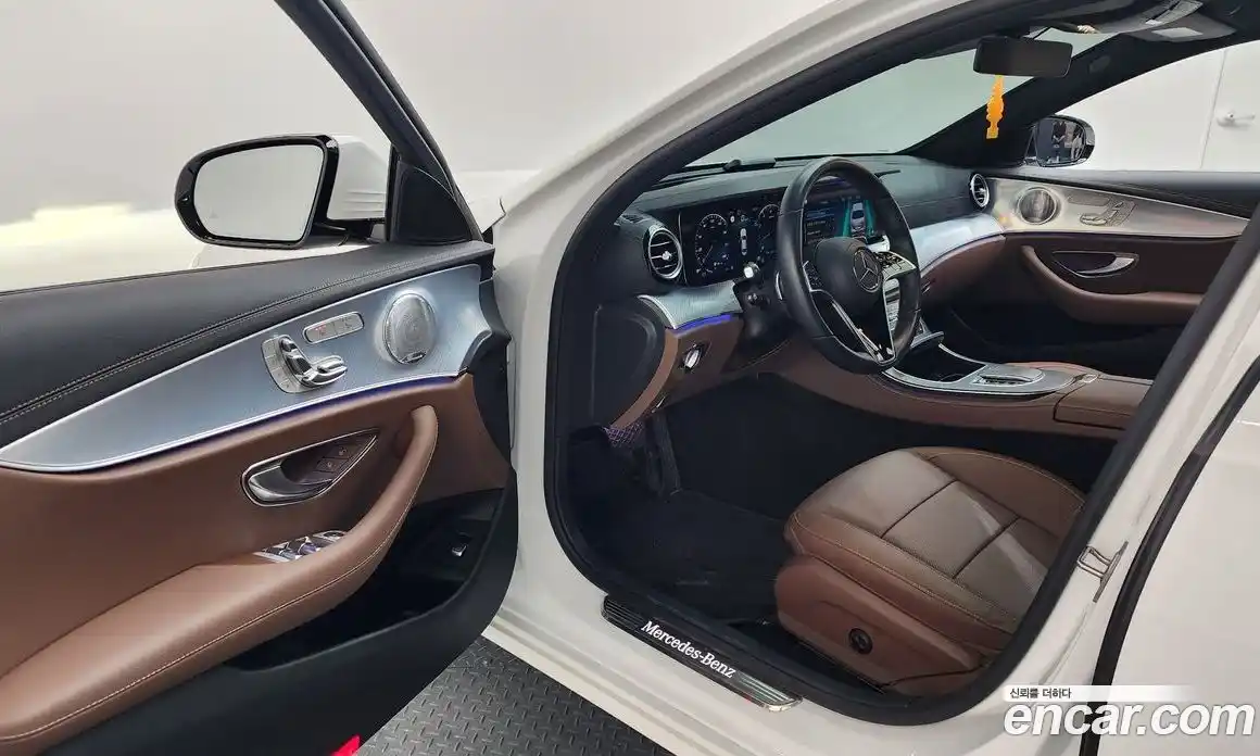 Mercedes-Benz E-Class 2021 2.0 Автомат в Москве № 239107, фото 9