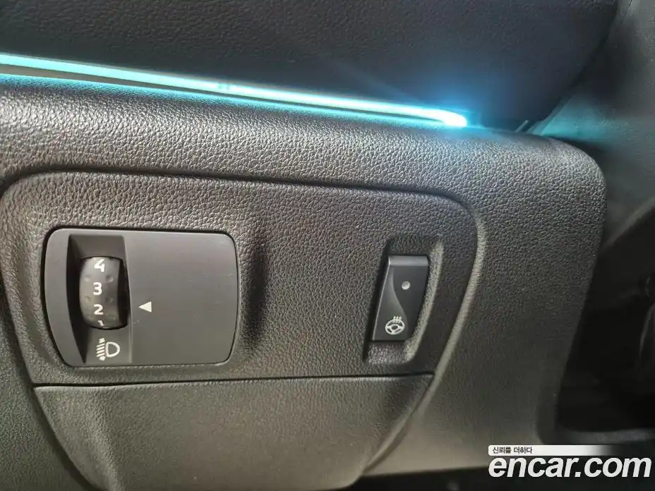 Renault SM6 2023 2.0 Автомат в Москве № 242349, фото 14