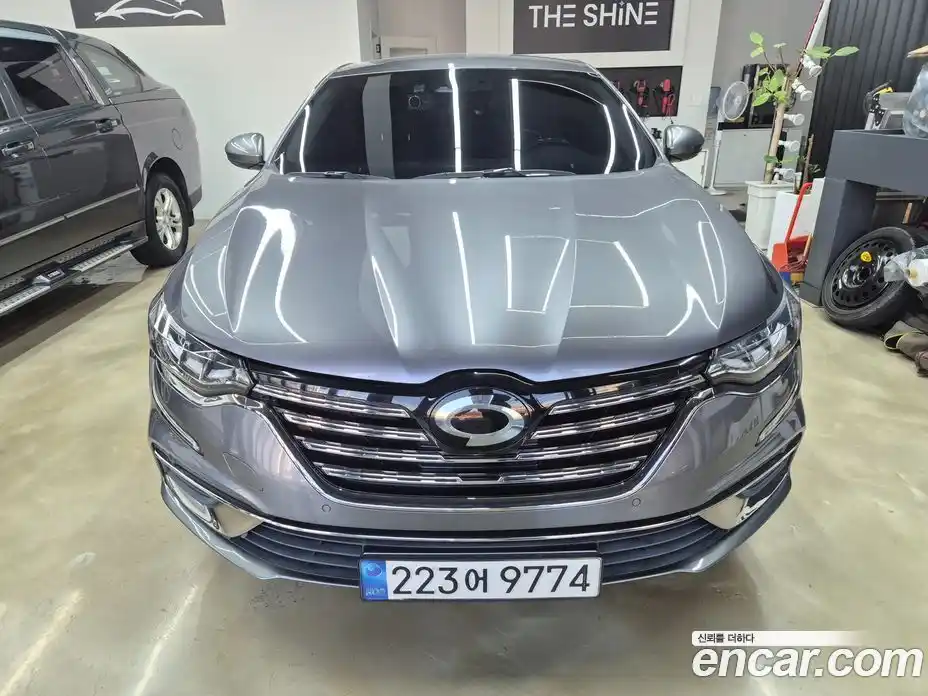 Renault SM6 2023 2.0 Автомат в Москве № 242349, фото 2