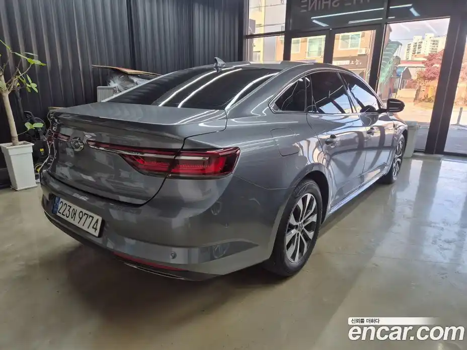 Renault SM6 2023 2.0 Автомат в Москве № 242349, фото 4