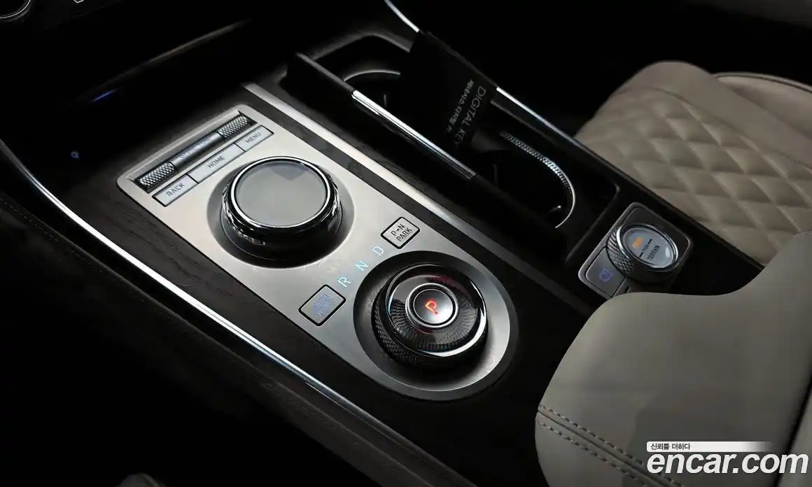 Genesis GV80 2023 2.5 Автомат в Москве № 24980, фото 9