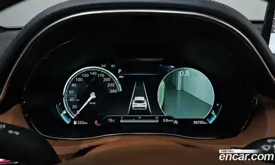 Genesis GV70 2022 2.5 Автомат в Москве № 25609, миниатюра 4