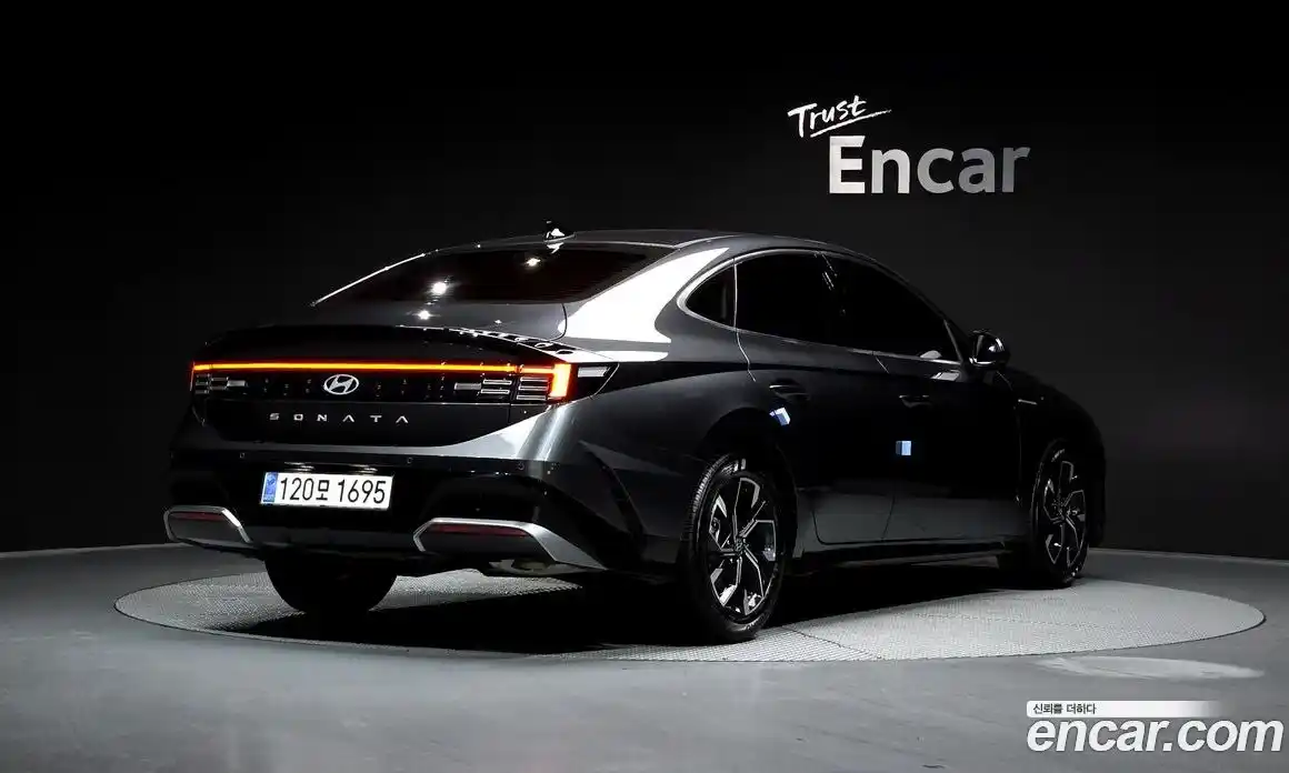 Hyundai Sonata 2025 1.6 Автомат в Москве № 274827, фото 2