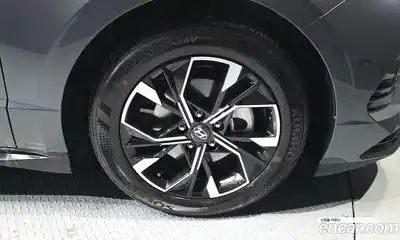 Hyundai Sonata 2025 1.6 Автомат в Москве № 274827, миниатюра 5